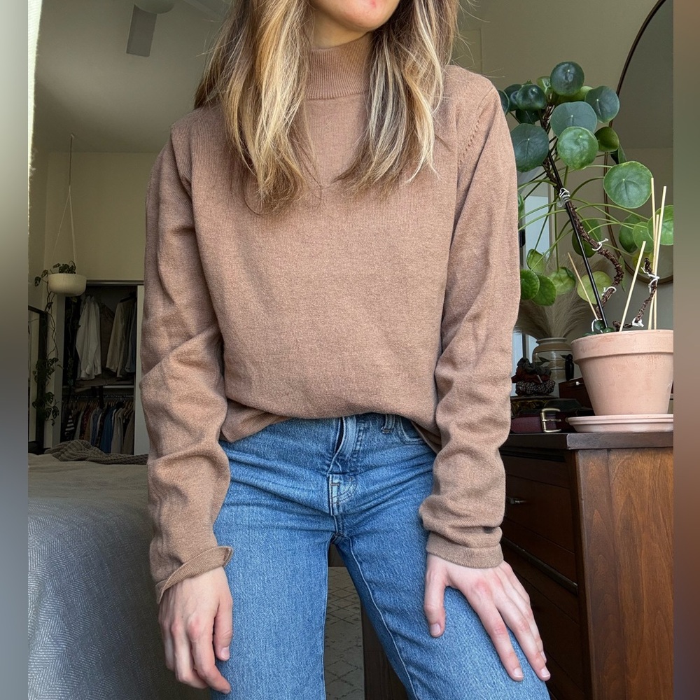 Orvis Tan Cotton-Cashmere Blend mock neck sweater size M